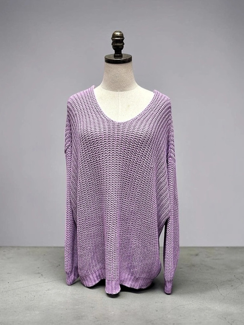 *NWOT* grace & lace V-Neck Sweater in Purple XL Like New